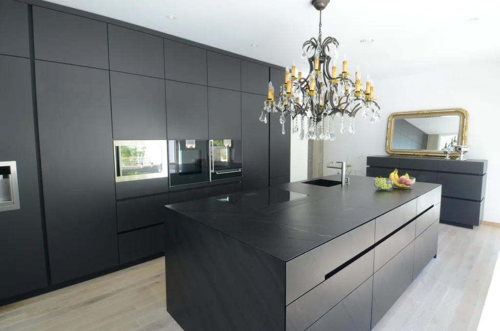 Sonniges Wohnen am Kaiserstuhl – Kochen, Innenarchitektur Manuela Bross (Bild 3)