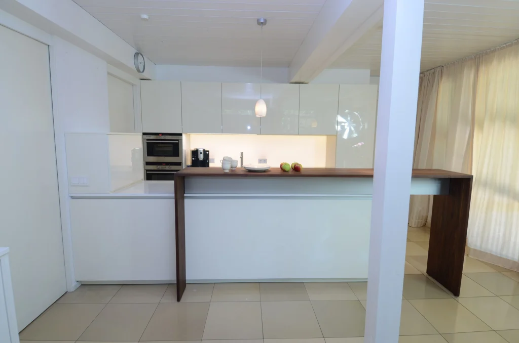 Multifunktional: Küche oder Bar? – Kochen, Innenarchitektur Manuela Bross (Bild 3)