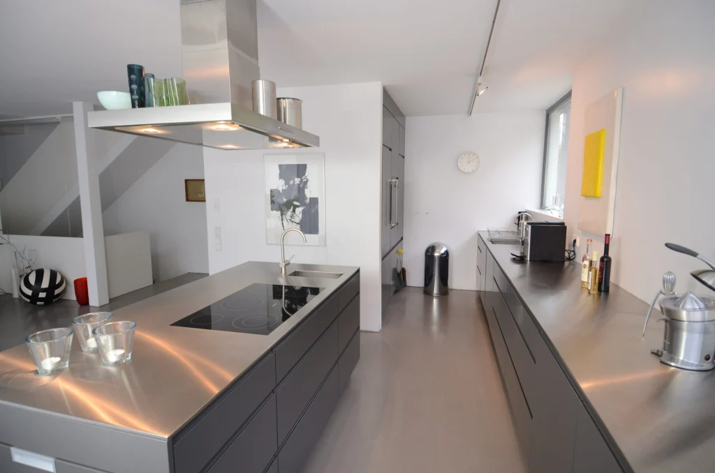 Moderne Wohnküche in Freiburg