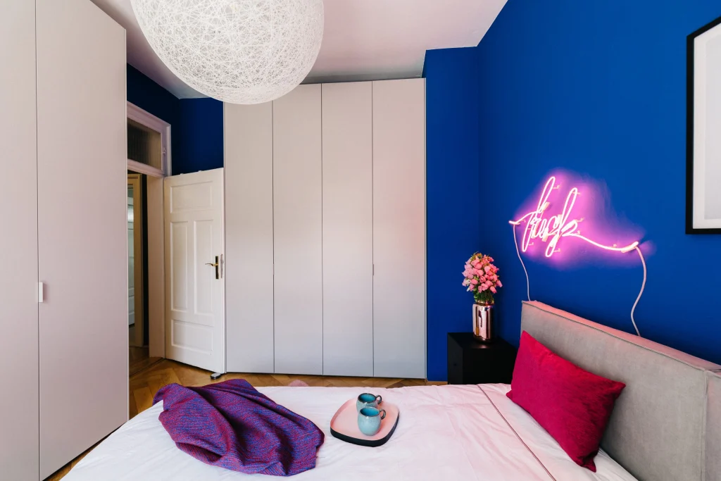 Colorful Living Space – Schlafen, Innenarchitektur Manuela Bross (Bild 6)