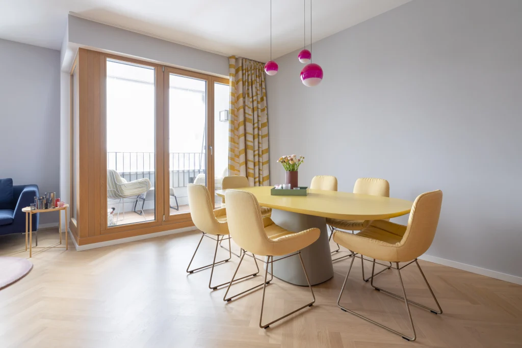 Dachgeschoss-Wohnung in Schwabing – Essen, Innenarchitektur Manuela Bross (Bild 1)