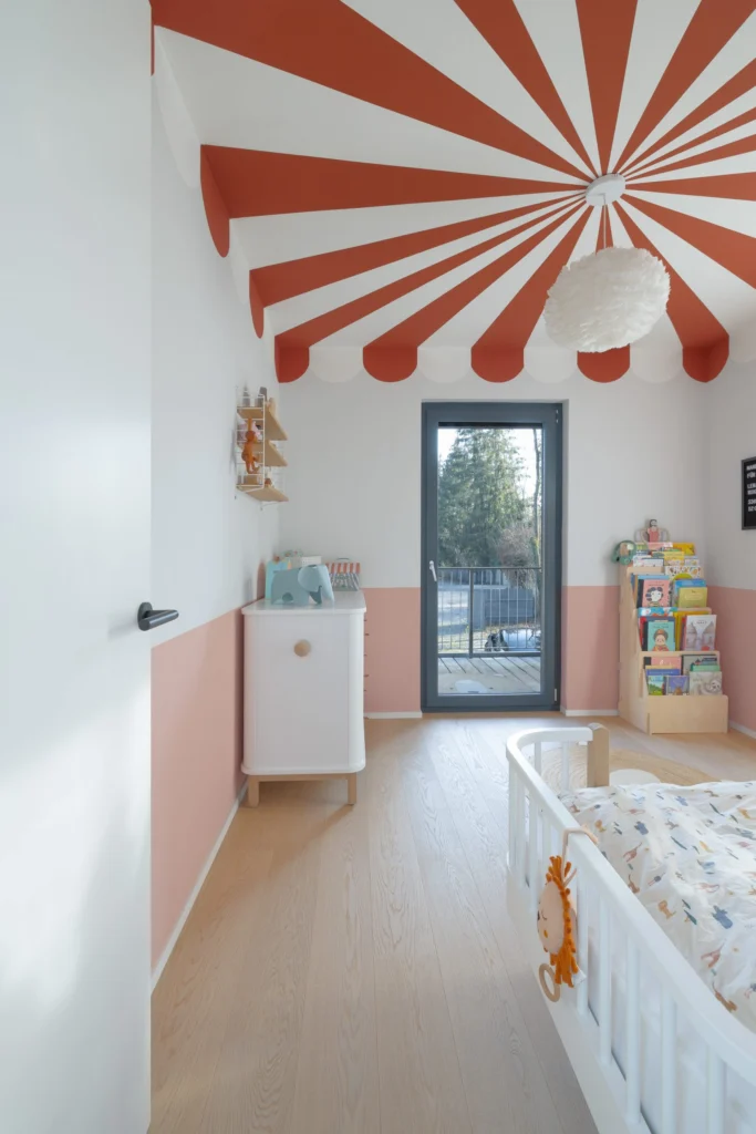Küche in Bauhausvilla Emmering – Kochen, Innenarchitektur Manuela Bross (Bild 21)