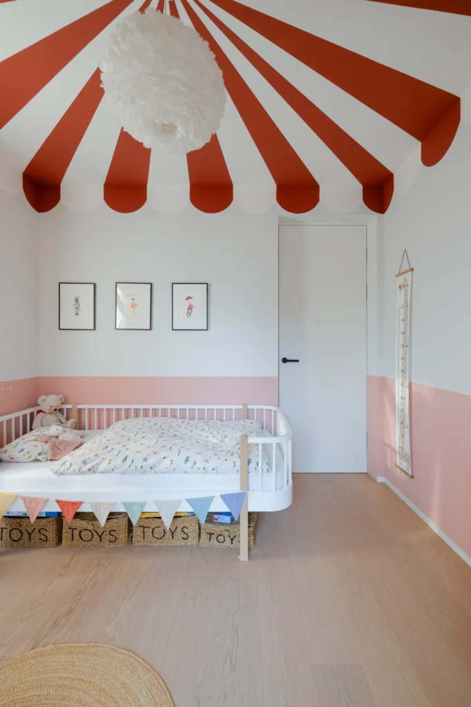 Küche in Bauhausvilla Emmering – Kochen, Innenarchitektur Manuela Bross (Bild 23)